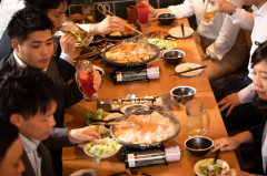 揭秘日本职场文化：飲み会与二次会的魅力与挑
