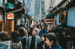 韩语和英语哪个更受欢迎